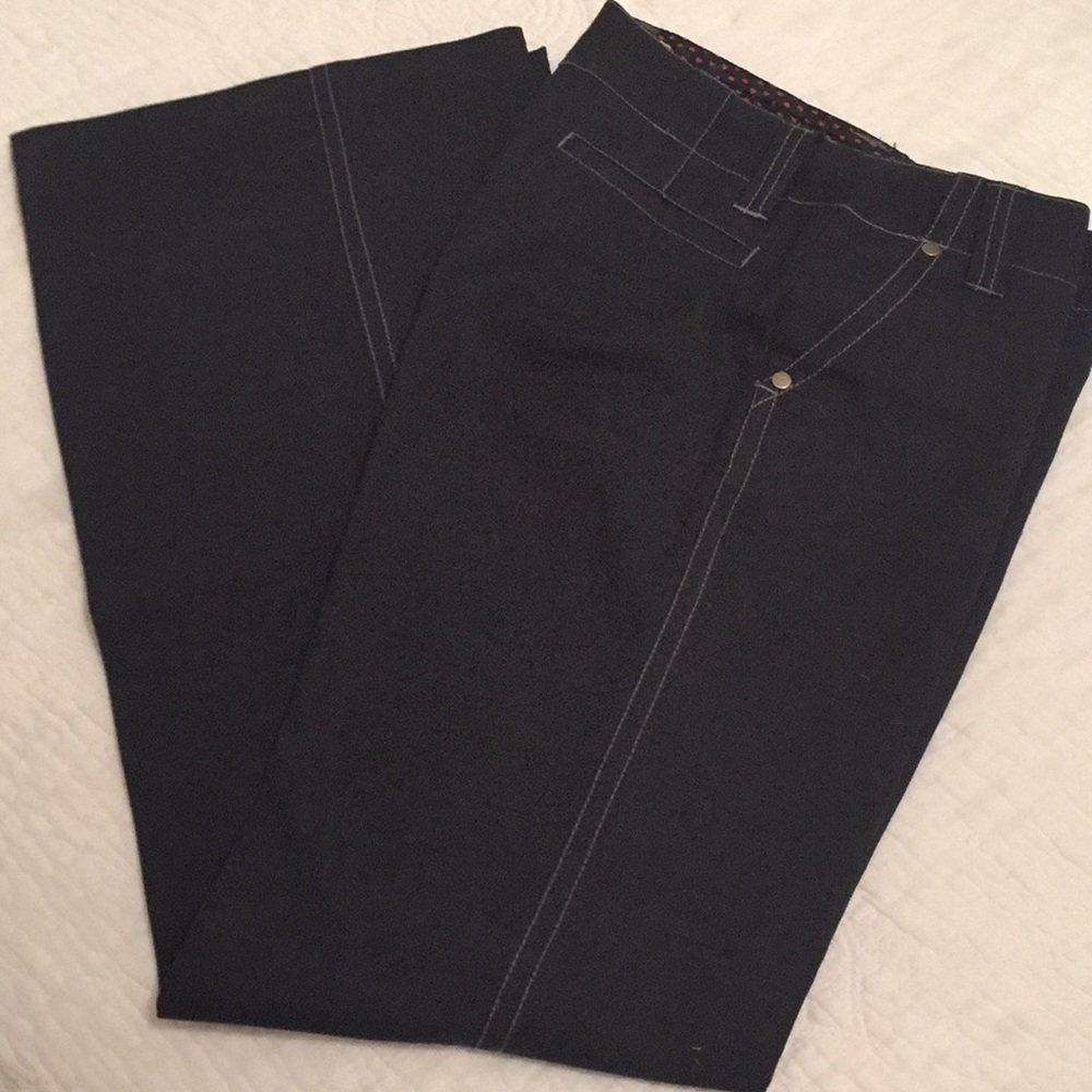 Dark blue light wool